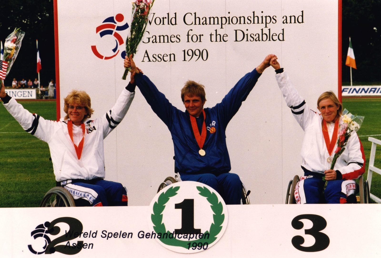 Marianne Buggenhagen bei einer Siegerehrung im Jahr 1990